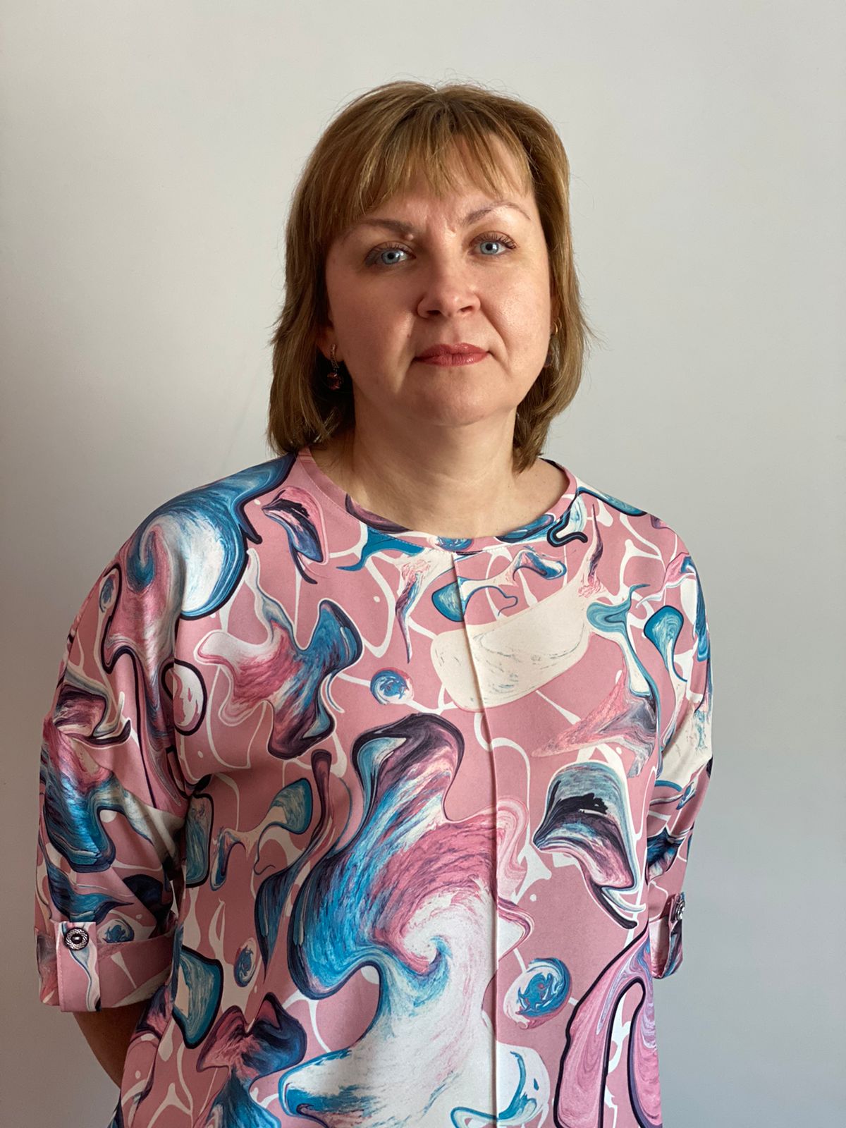 Неверова Оксана Анатольевна.